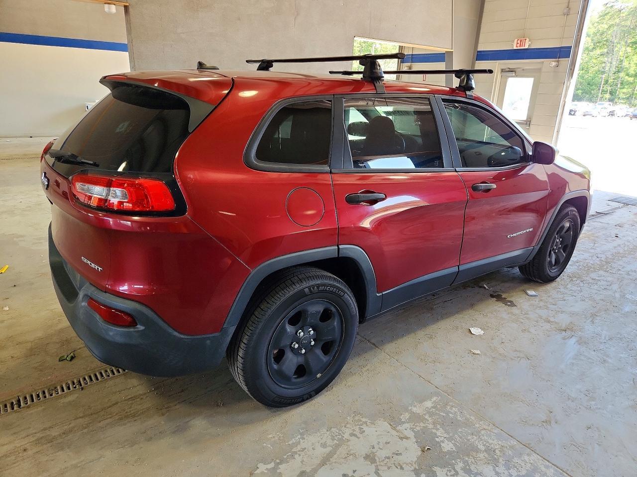 2014 Jeep Cherokee Sport - Image 3