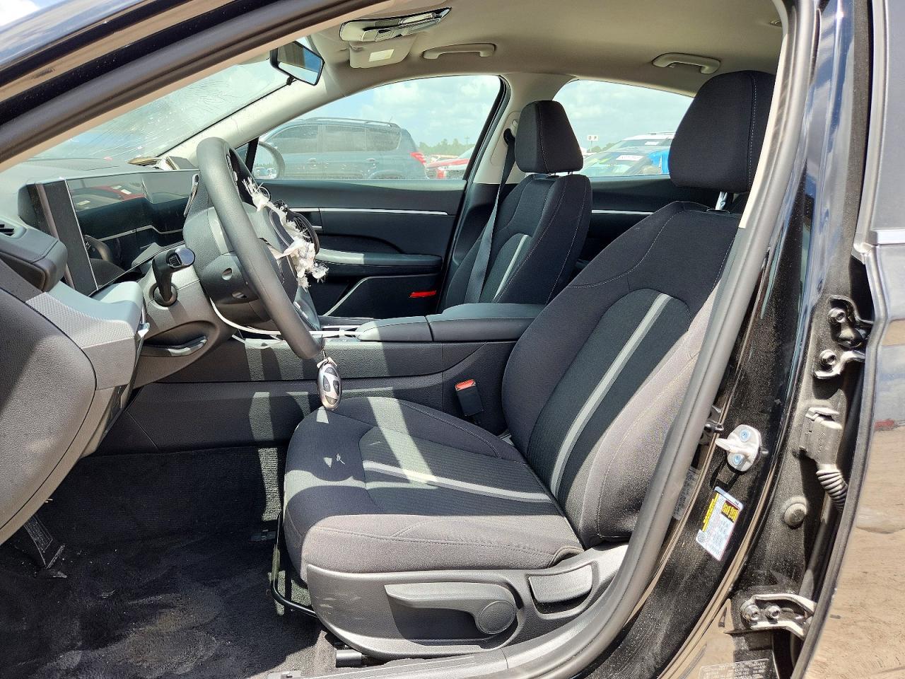 2026 Hyundai Sonata Hybrid Blue - Image 7