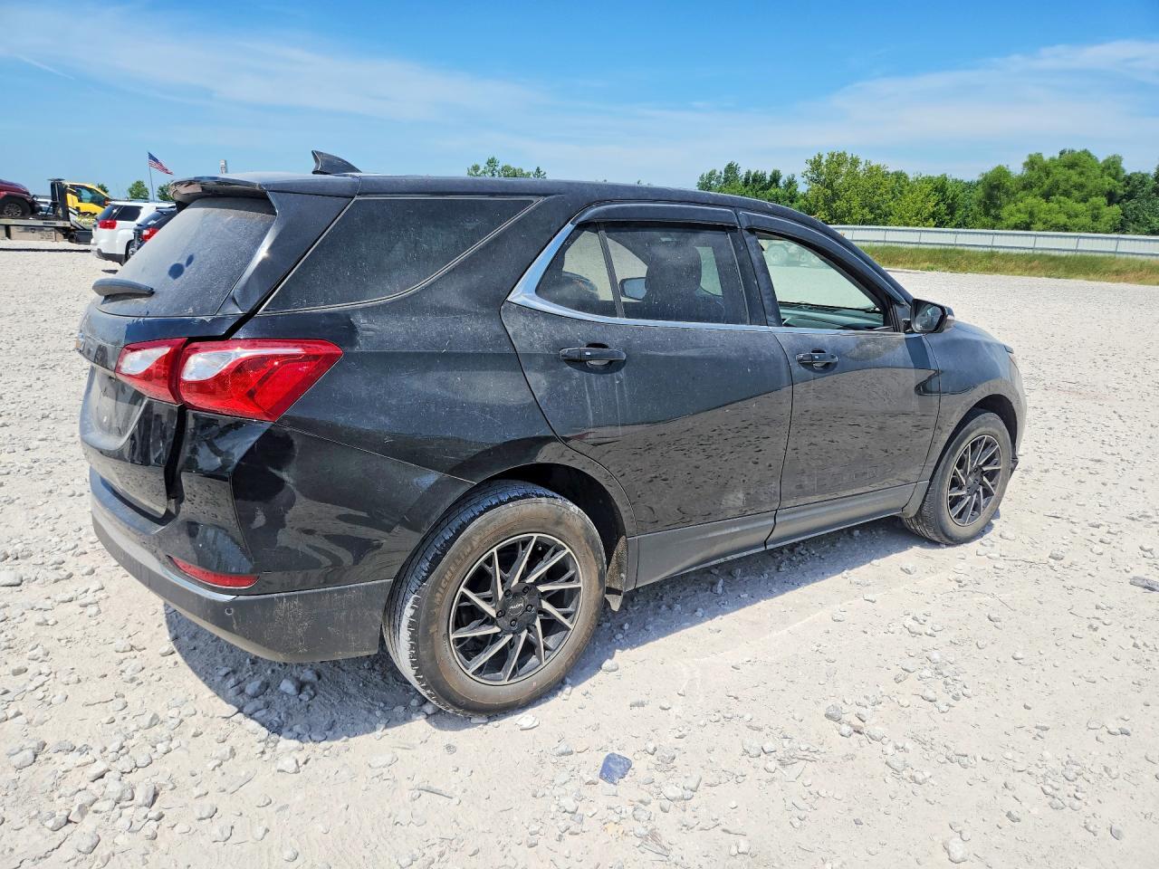 2019 Chevrolet Equinox Lt - Image 3