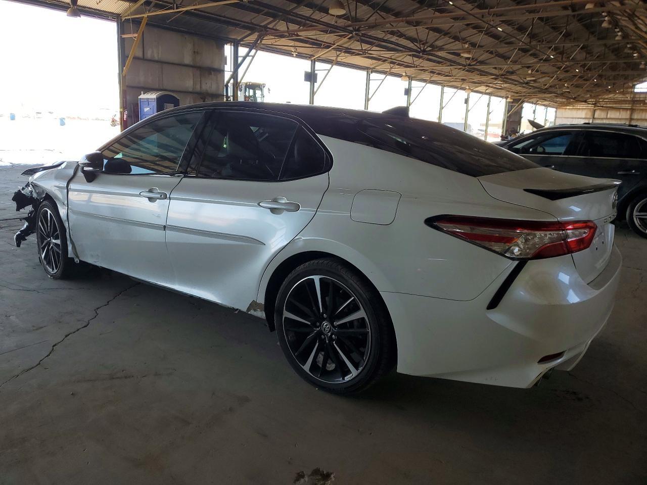 2020 Toyota Camry Xse - Image 2