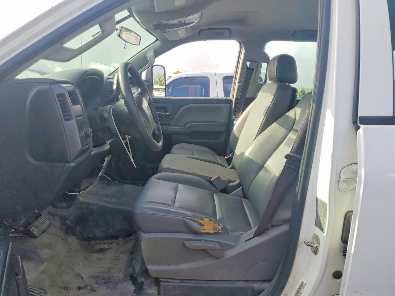 2017 Chevrolet Silverado C3500 - Image 7