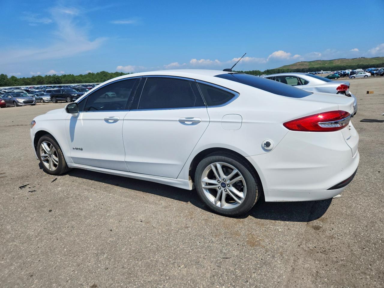 2018 Ford Fusion Se Hybrid - Фото 2
