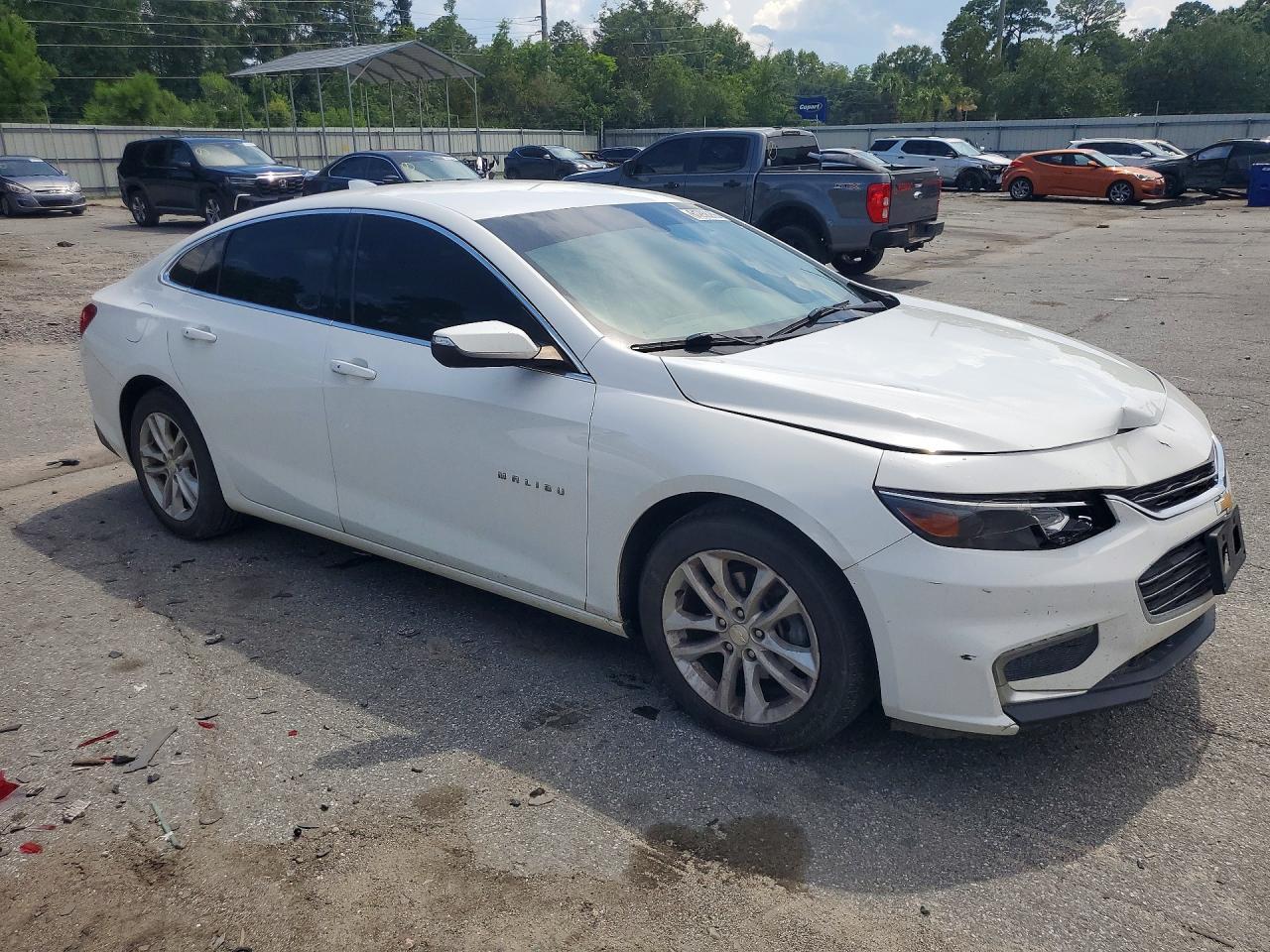 2017 Chevrolet Malibu Lt - Image 4