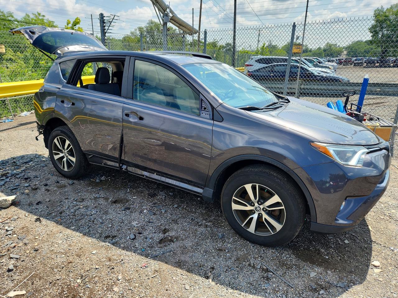 2018 Toyota Rav4 Xle - Фото 4