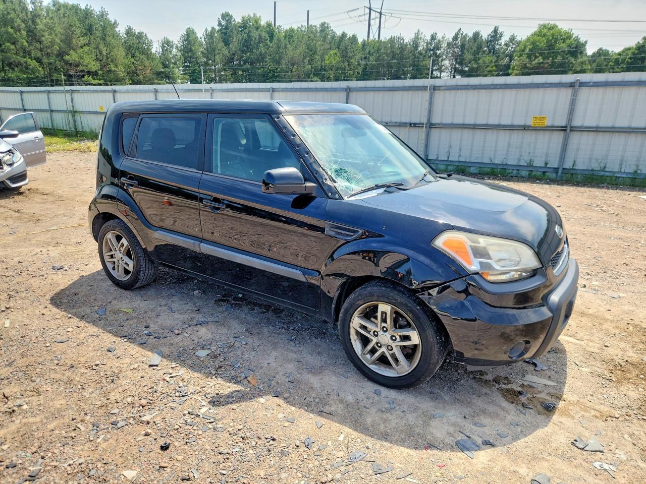 2011 Kia Soul + - Image 4