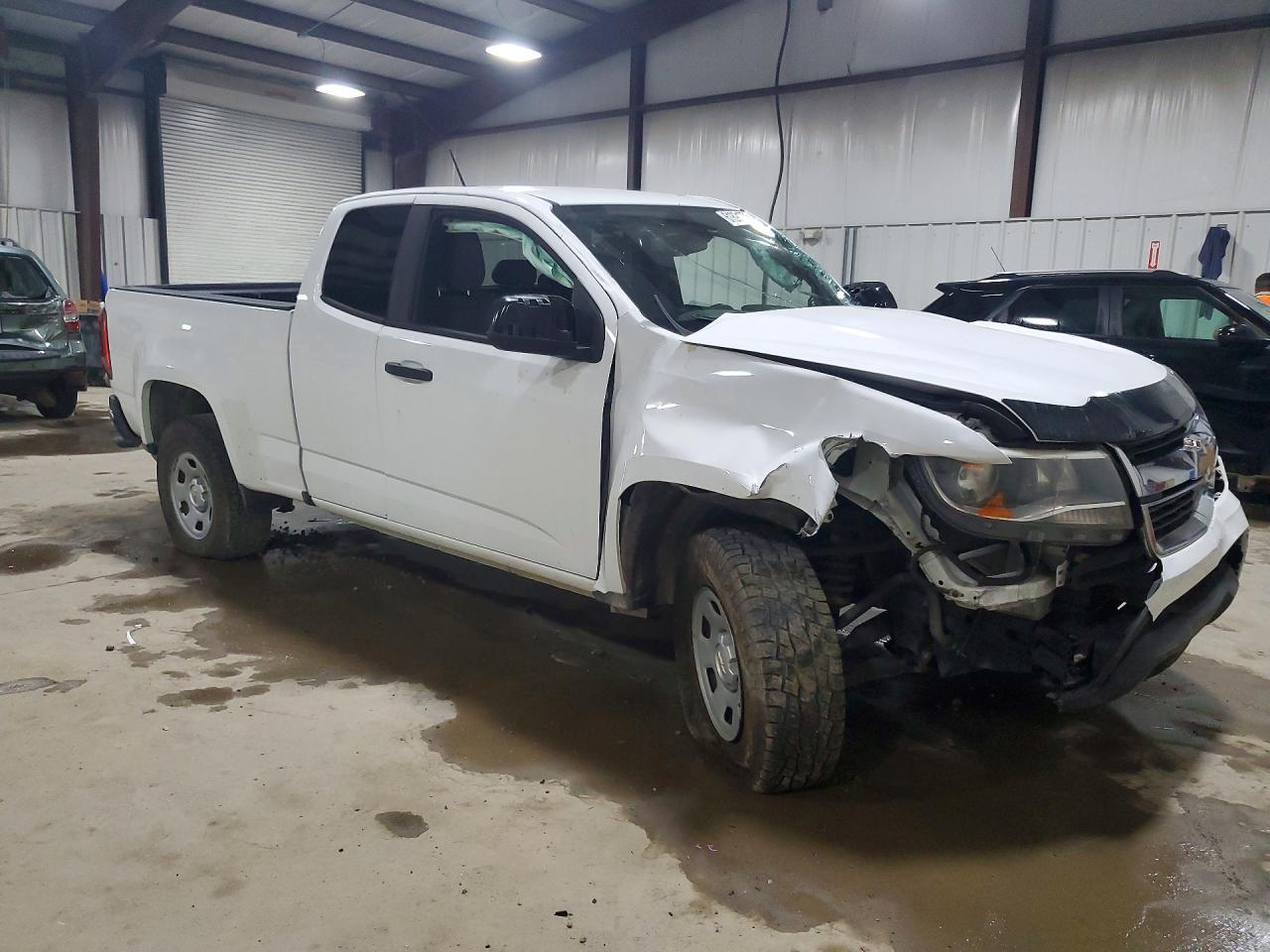 2017 Chevrolet Colorado - Image 4