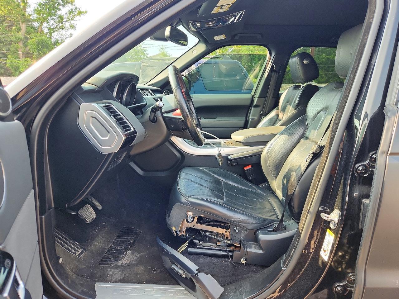 2015 Land Rover Range Rover Sport Hse - Image 7