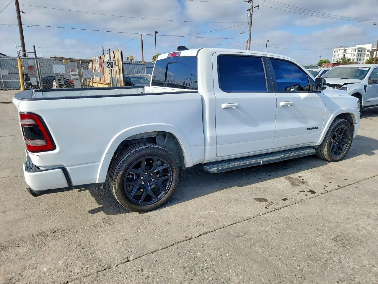 2022 Ram 1500 Laramie - Image 3