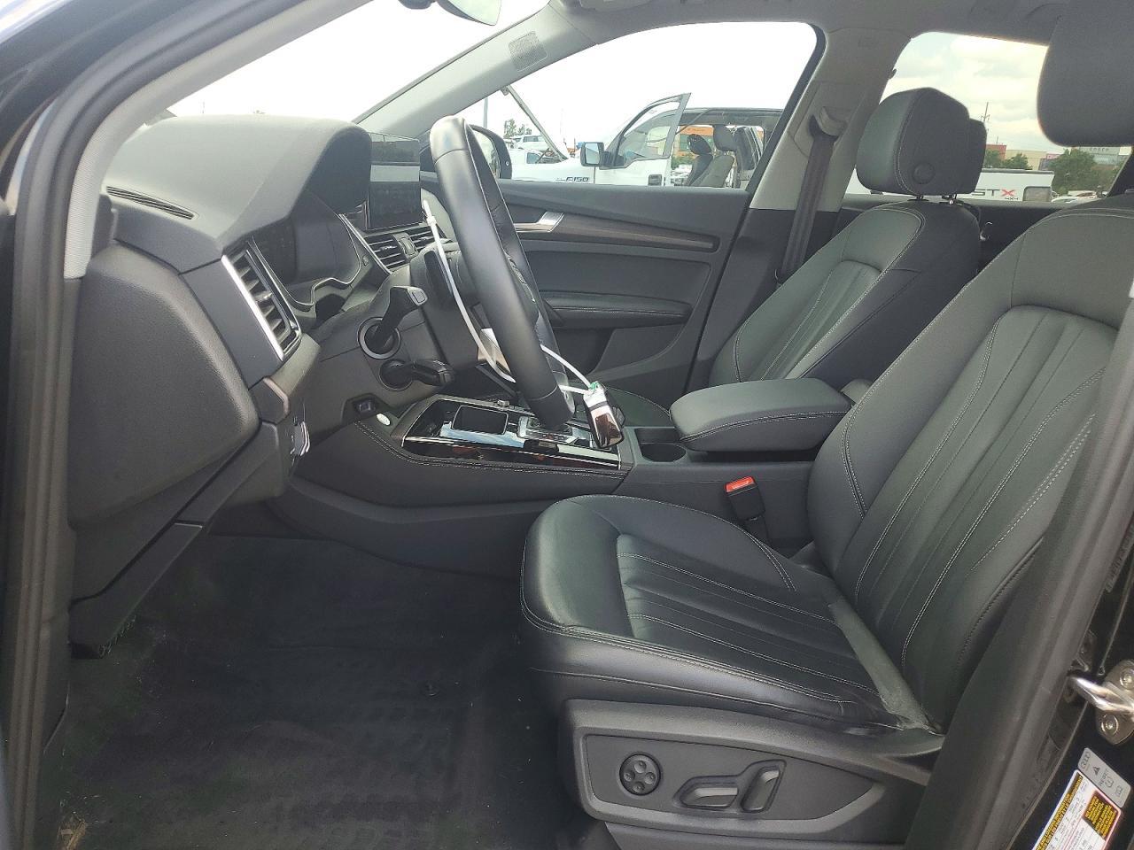 2023 Audi Q5 Premium Plus 45 - Image 7