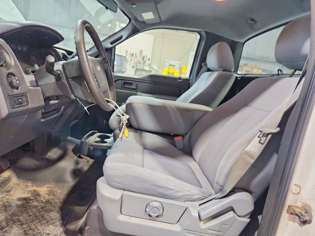2011 Ford F150 - Фото 7