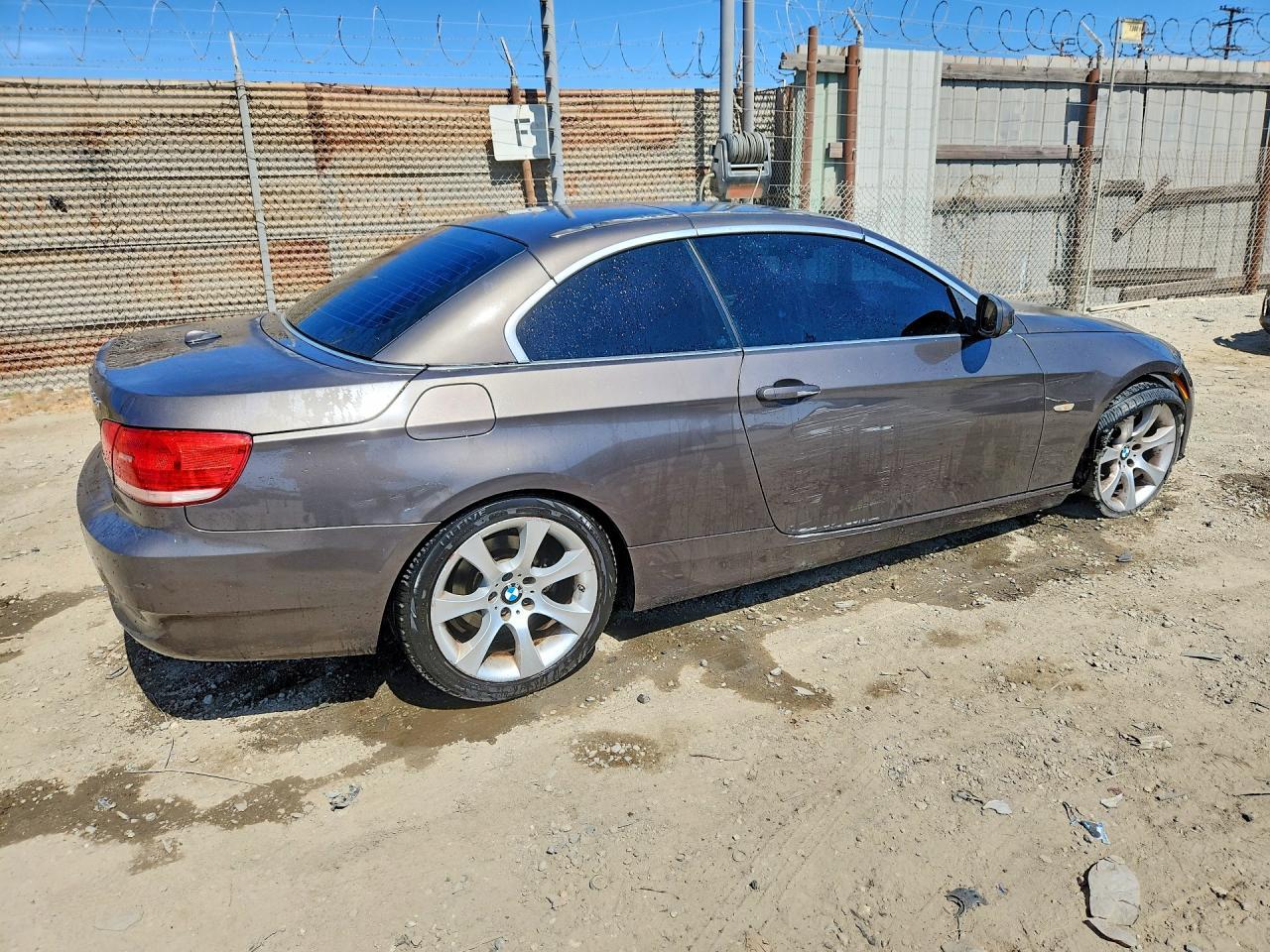 2010 BMW 328 I - Image 3