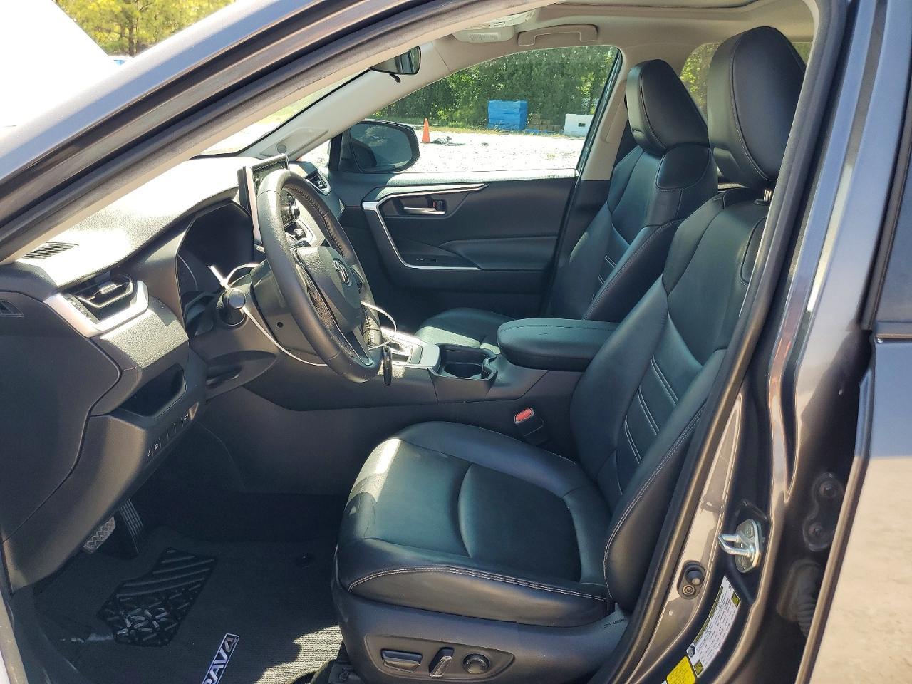 2020 Toyota Rav4 Xle Premium - Image 7