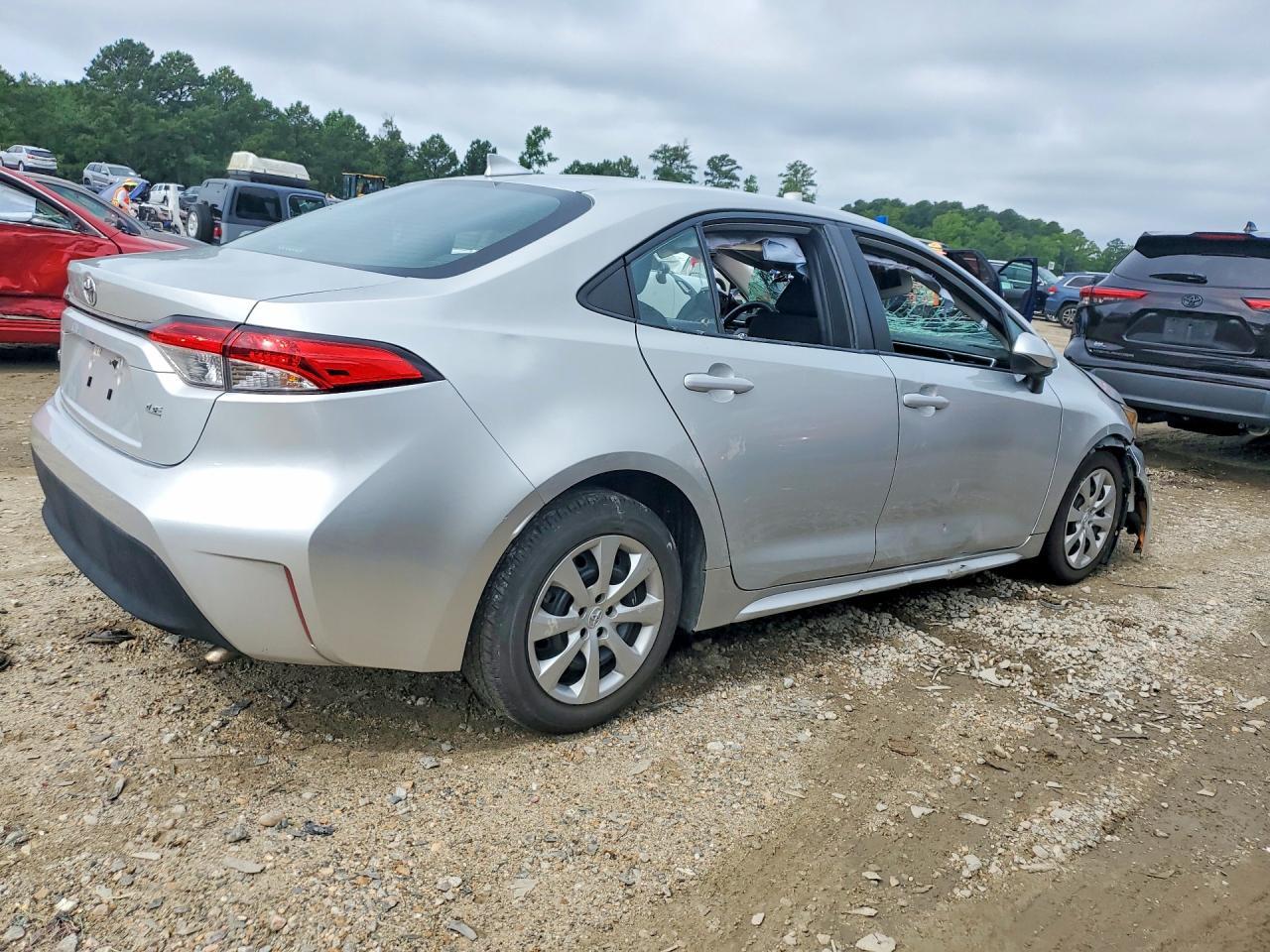 2024 Toyota Corolla Le - Фото 3