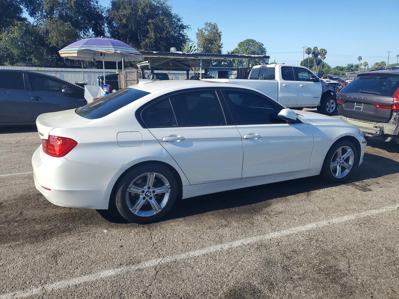 2013 BMW 328 I - Фото 3