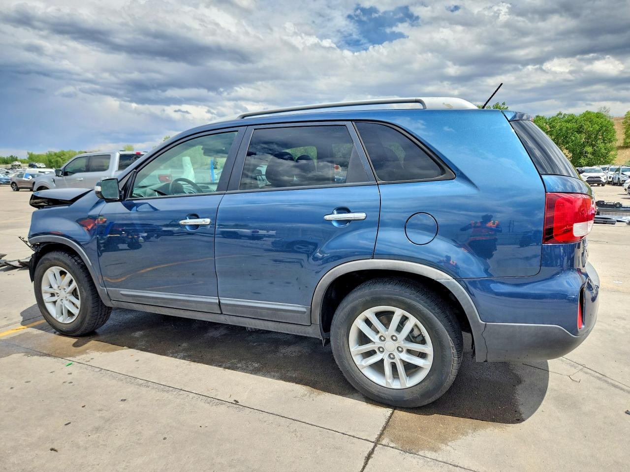 2015 Kia Sorento Lx - Image 2