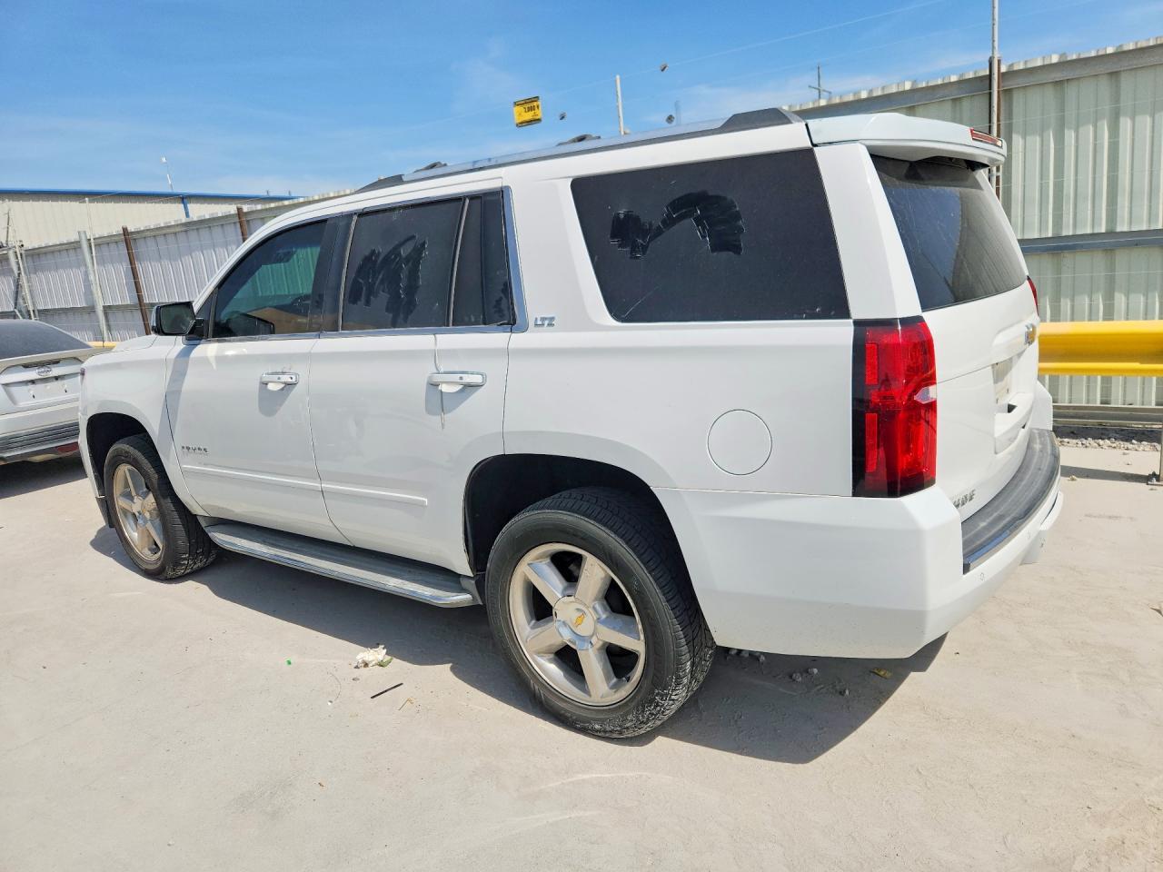 2015 Chevrolet Tahoe C1500 Ltz - Image 2
