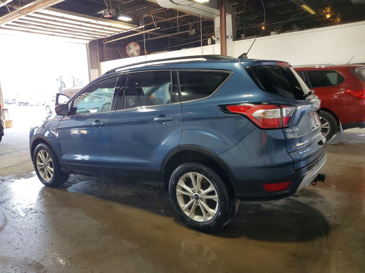 2018 Ford Escape Se - Фото 2