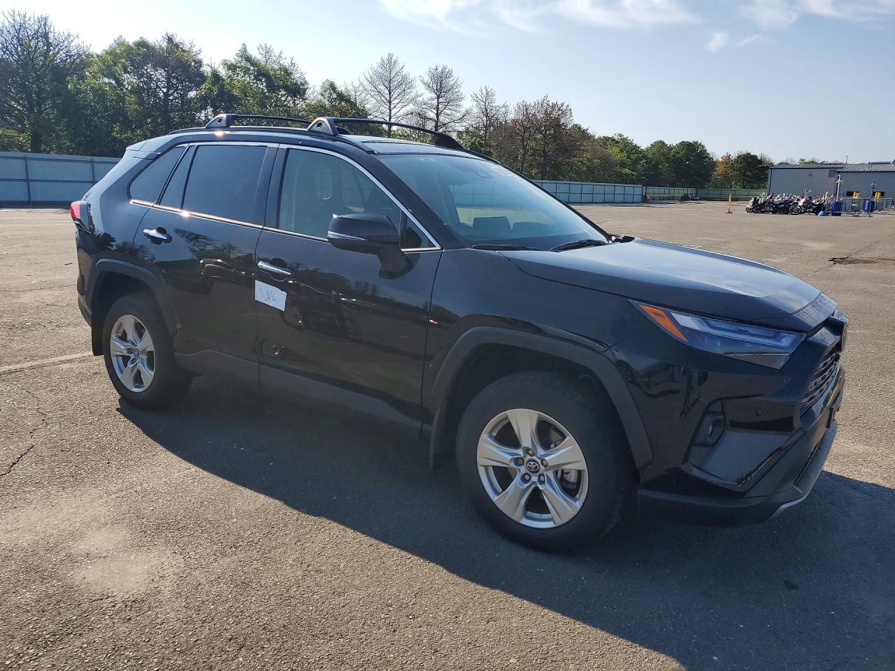 2025 Toyota Rav4 Limited - Image 4