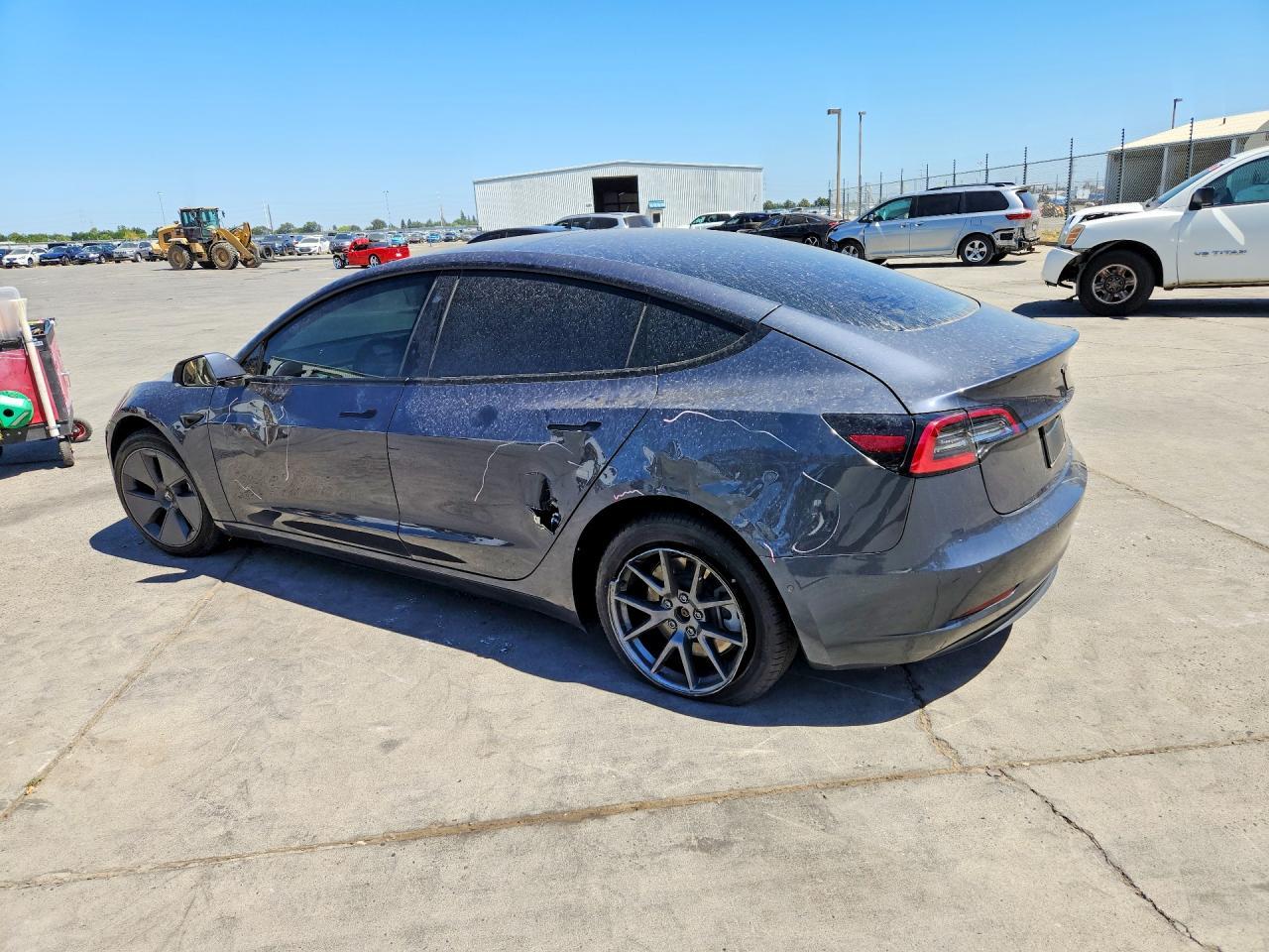 2022 Tesla Model 3 - Фото 2