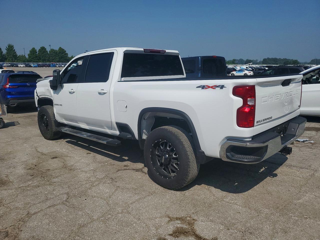 2025 Chevrolet Silverado K2500 Heavy Duty Lt - Image 2