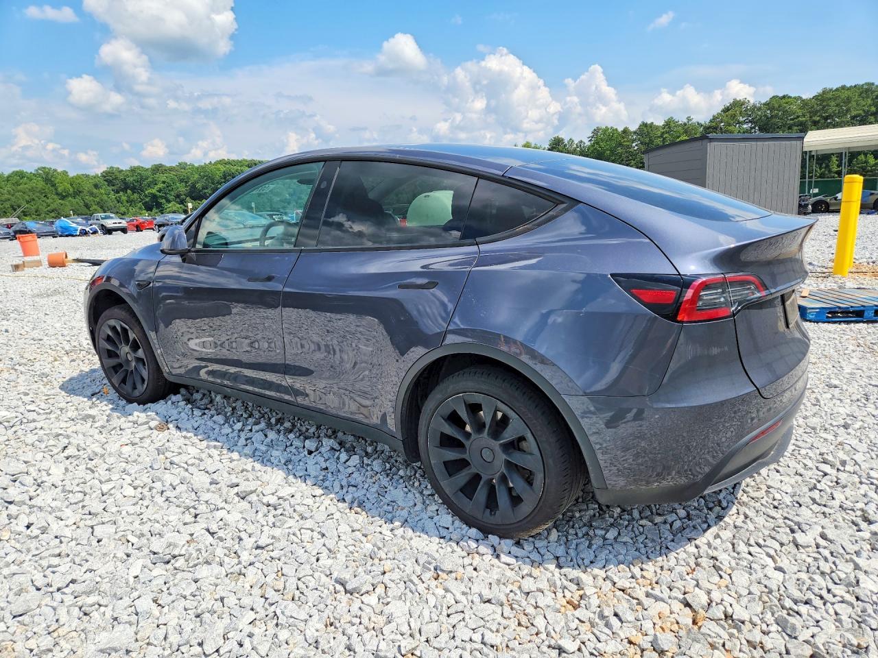 2023 Tesla Model Y - Фото 2