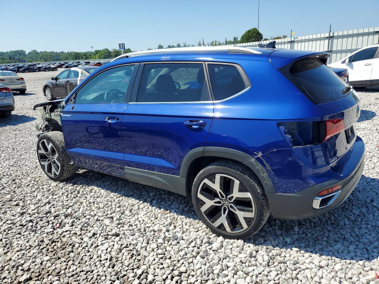 2022 Volkswagen Taos Sel - Image 2