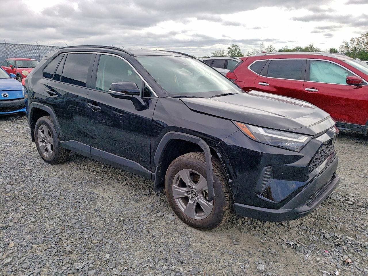 2025 Toyota Rav4 Xle - Image 4