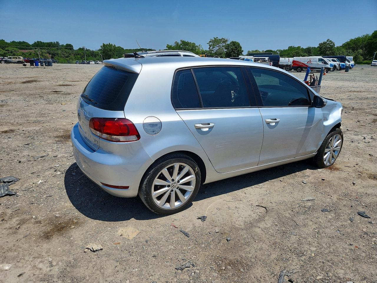 2013 Volkswagen Golf - Фото 3
