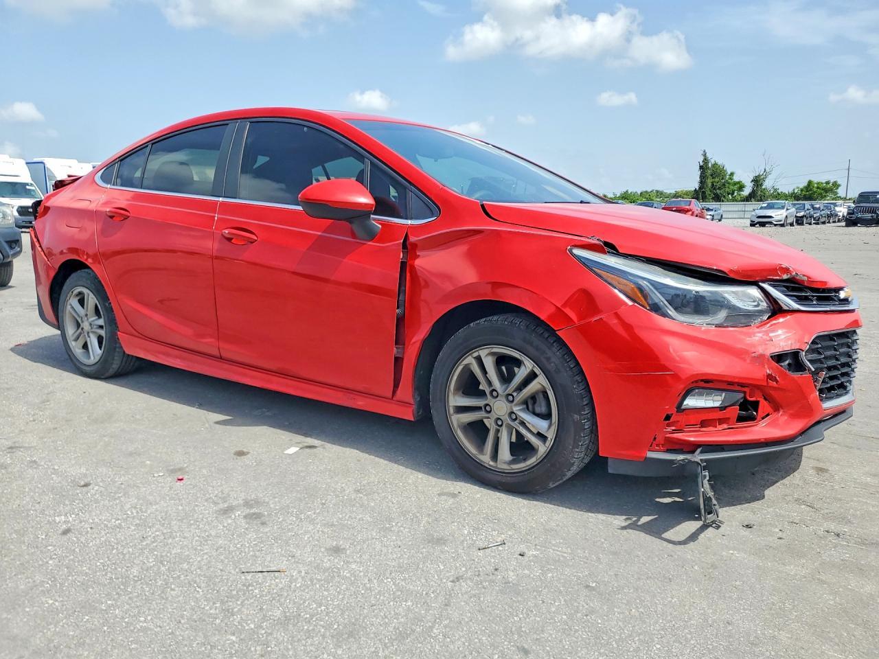 2018 Chevrolet Cruze Lt - Фото 4