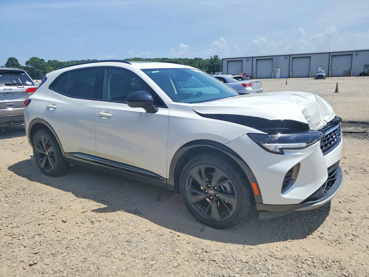 2023 Buick Envision Essence - Фото 4