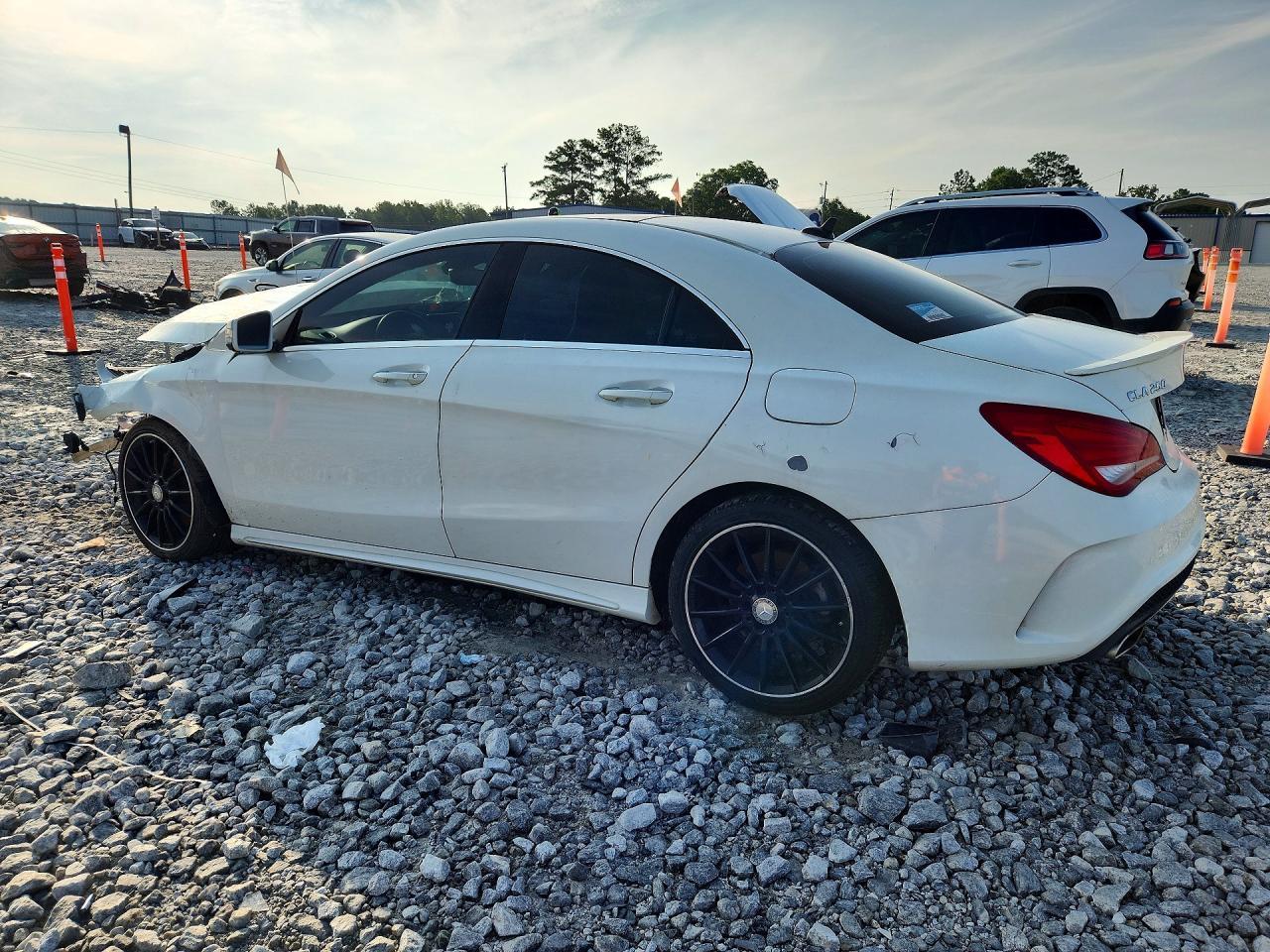 2015 Mercedes-Benz Cla 250 - Image 2
