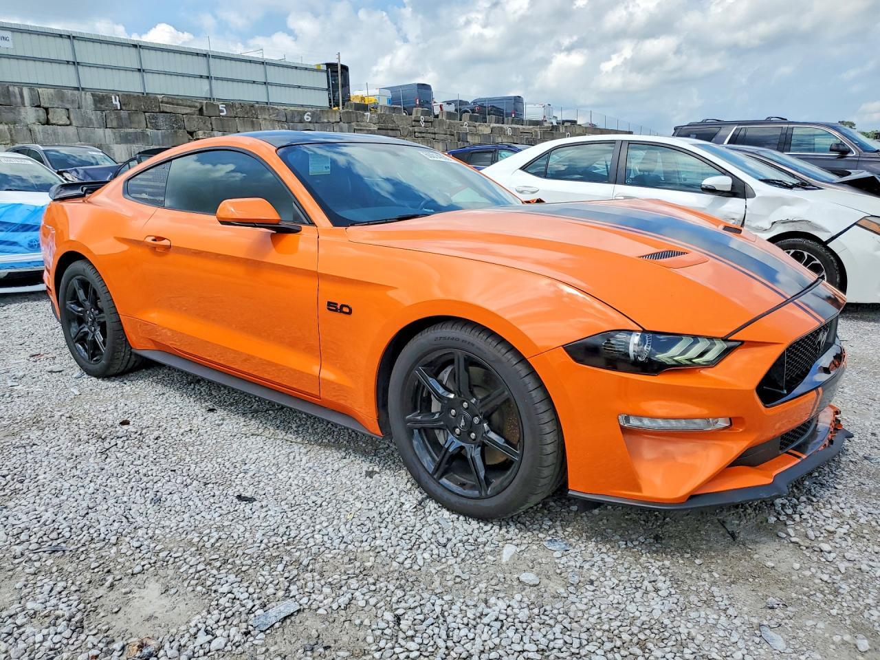 2020 Ford Mustang Gt - Фото 4