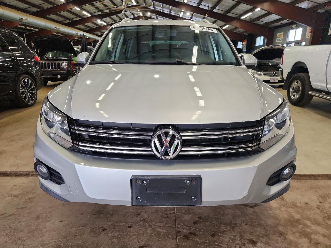 2012 Volkswagen Tiguan S - Фото 5