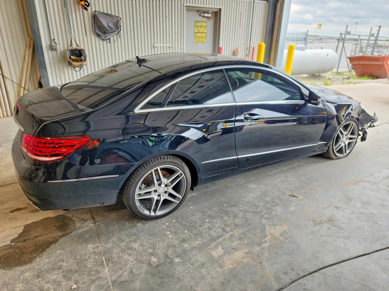 2014 Mercedes-Benz E 350 4Matic - Image 3