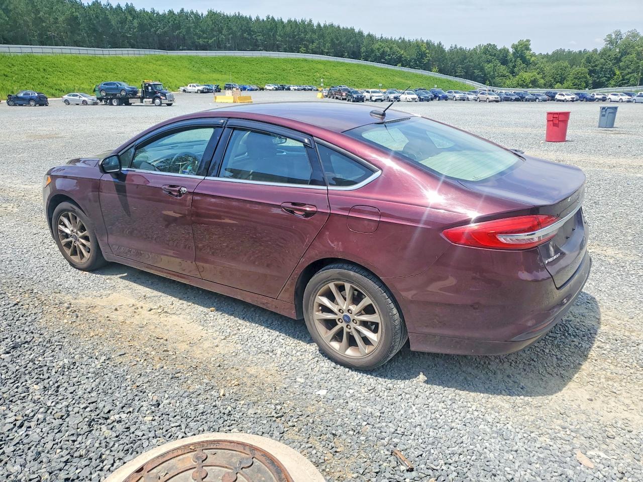 2017 Ford Fusion Se - Image 2