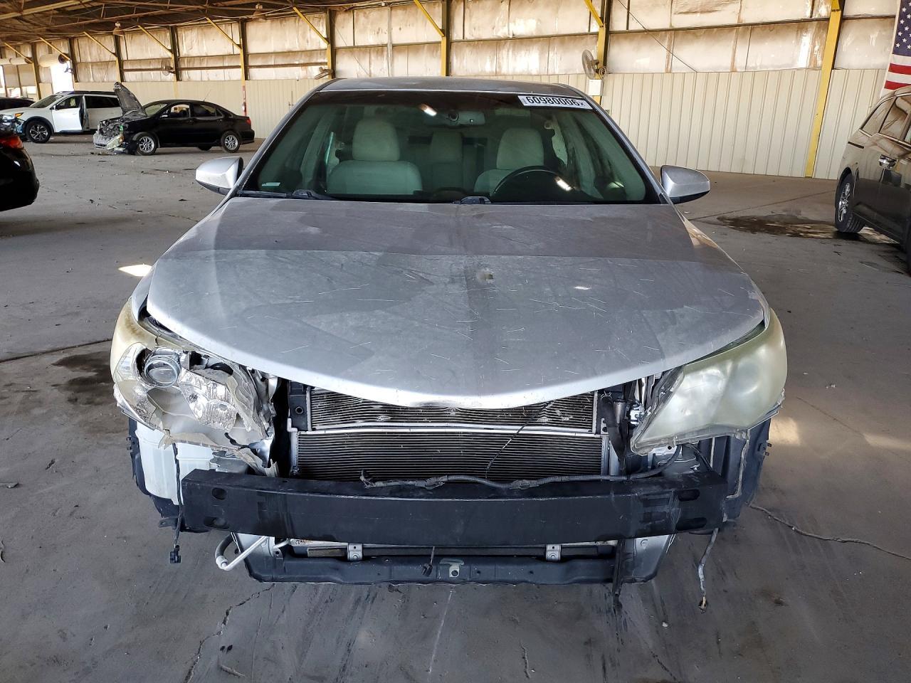 2012 Toyota Camry Hybrid Xle - Image 5