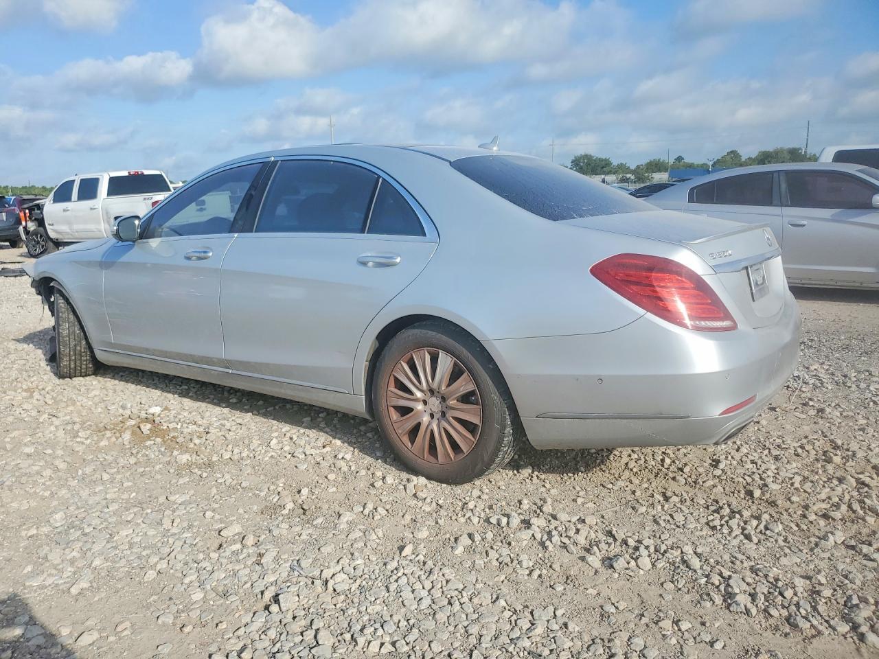 2015 Mercedes-Benz S 550 4Matic - Image 2