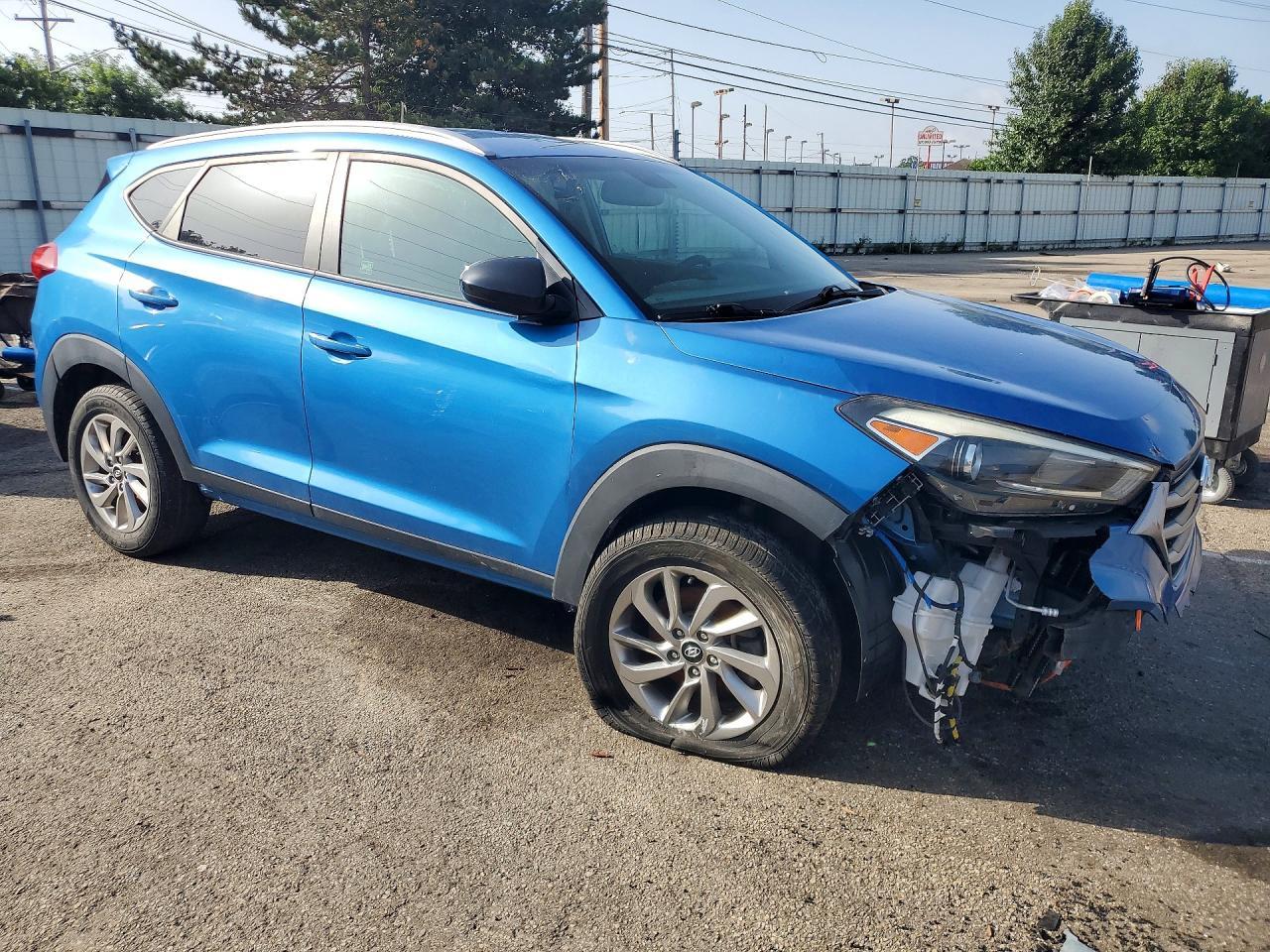 2017 Hyundai Tucson Se - Фото 4