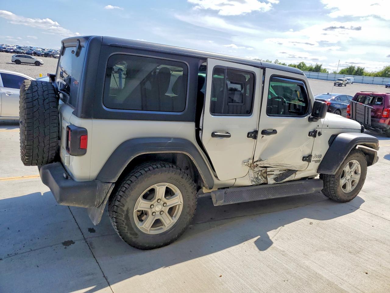 2021 Jeep Wrangler Unlimited Sport - Фото 3