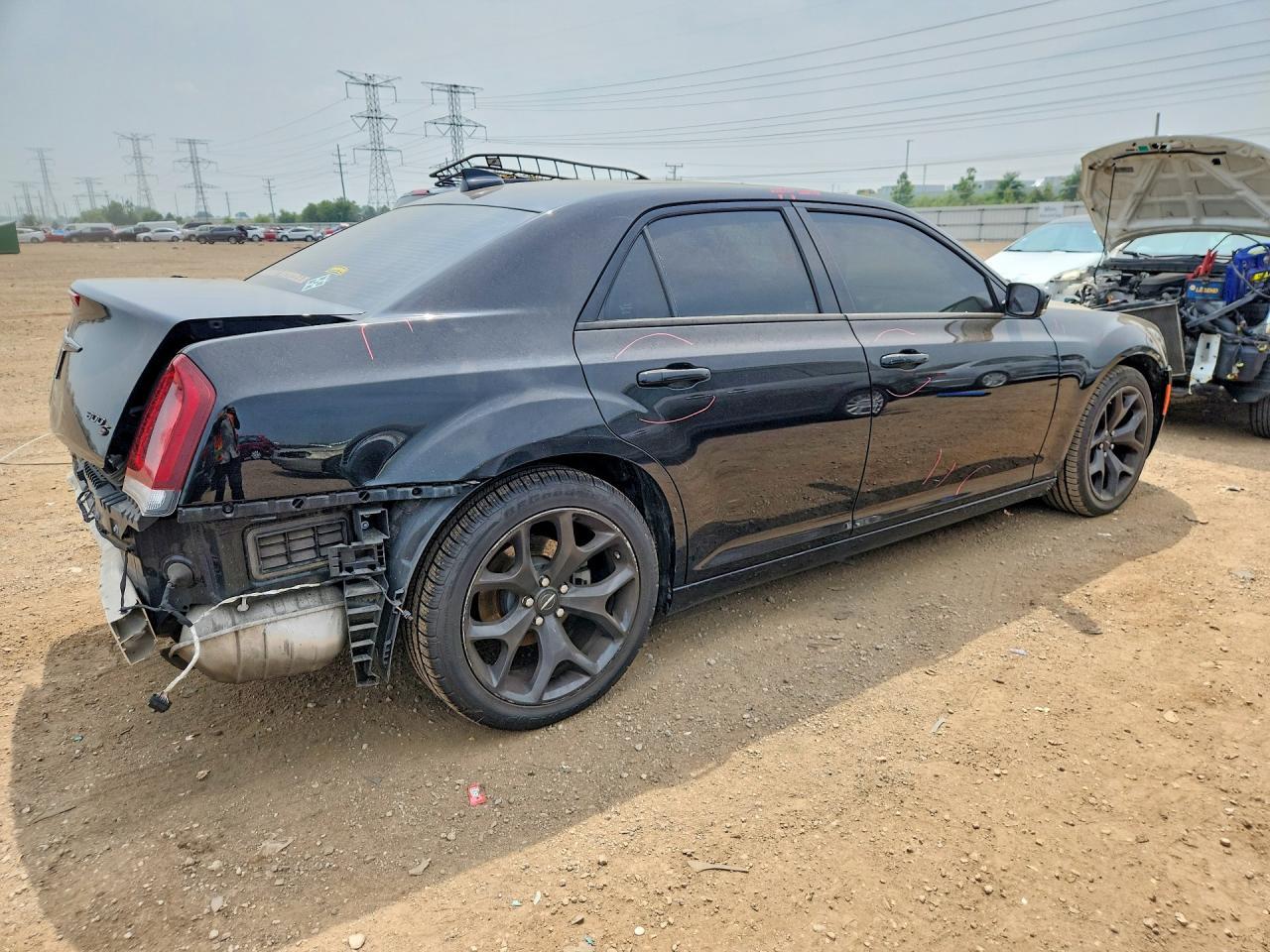2023 Chrysler 300 S - Фото 3