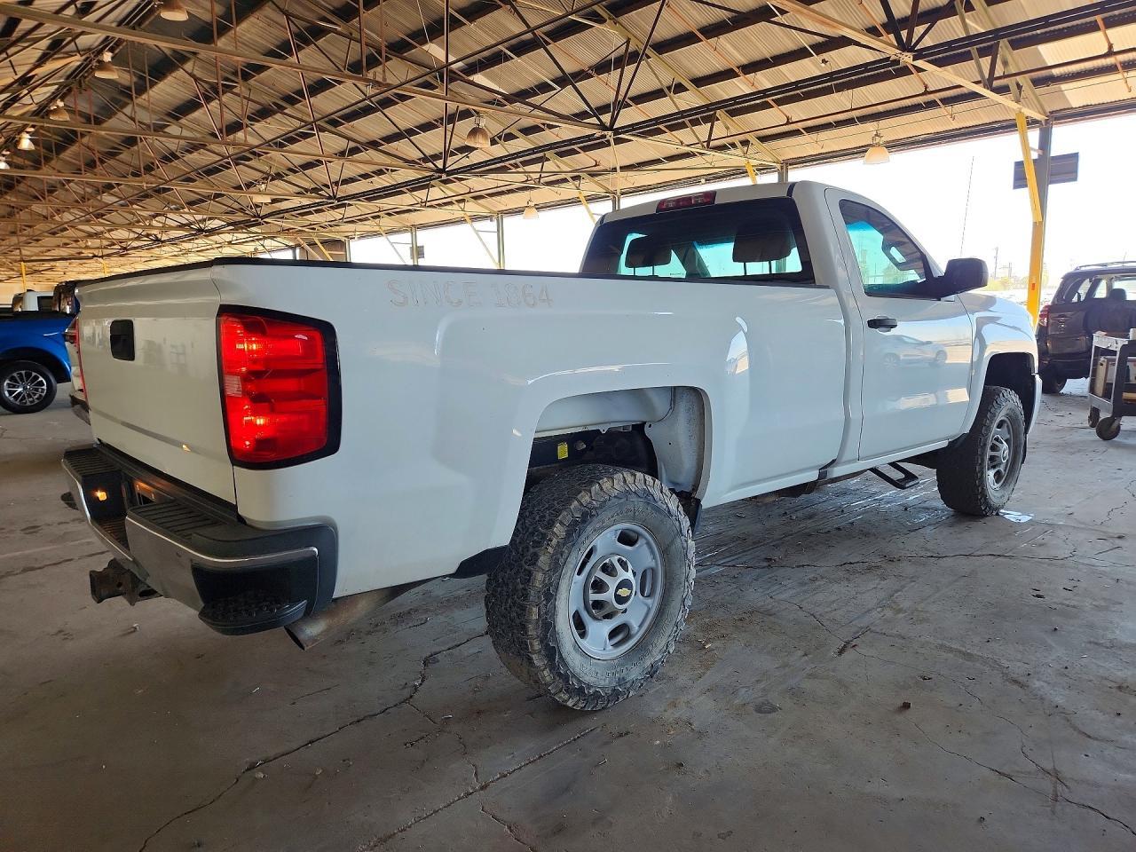 2016 Chevrolet Silverado C2500 Heavy Duty - Фото 3