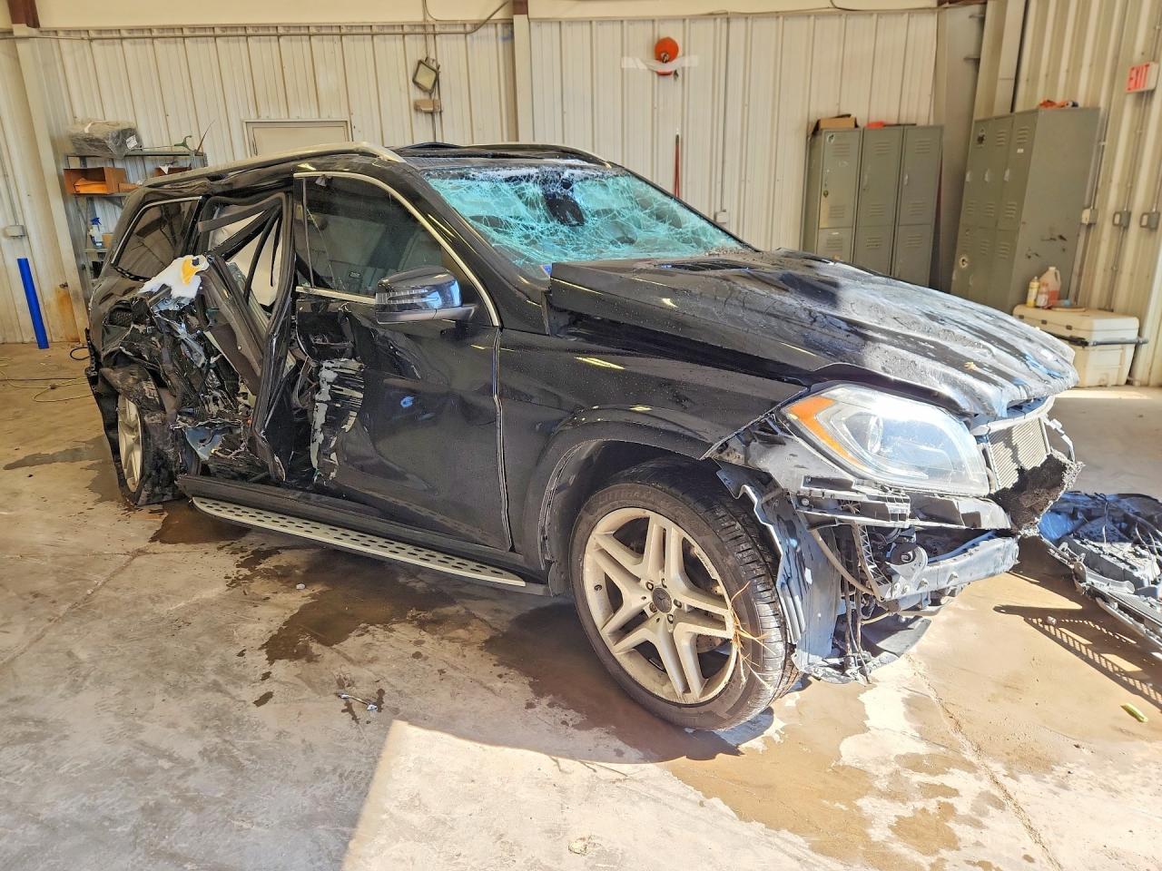2014 Mercedes-Benz Gl 550 4Matic - Image 4