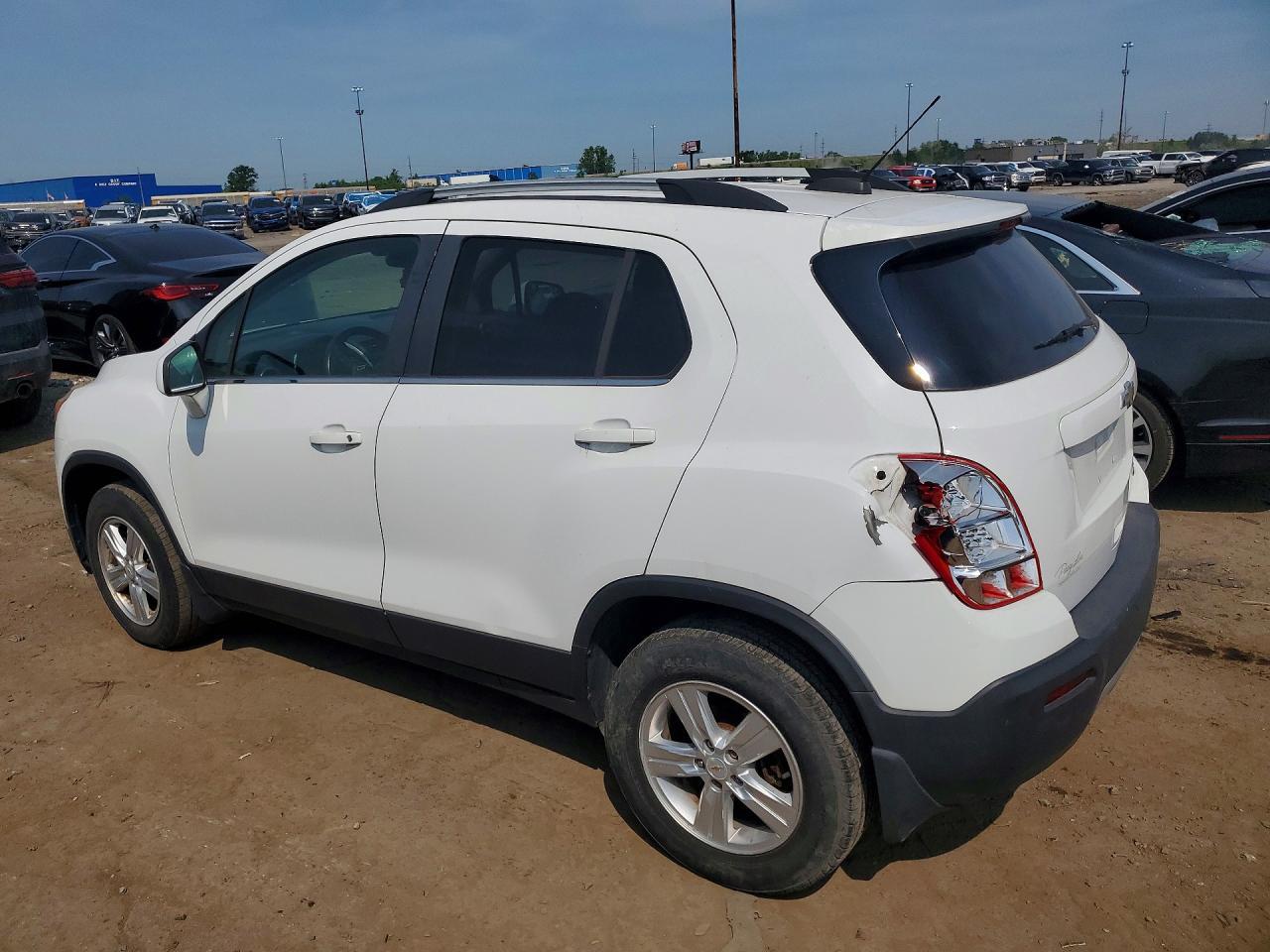 2015 Chevrolet Trax 1Lt - Фото 2