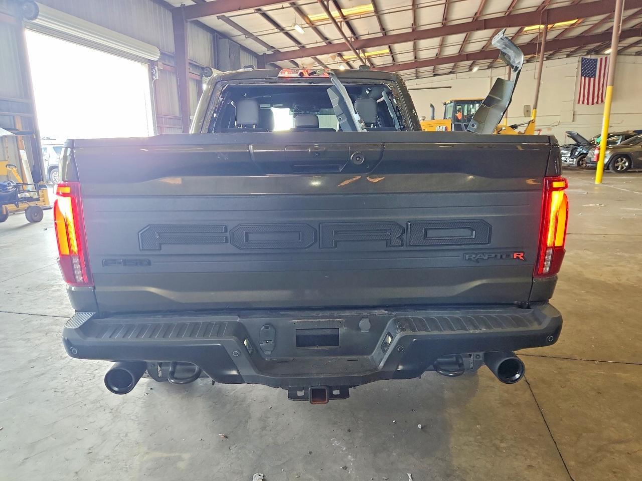 2025 Ford F150 Raptor - Фото 6