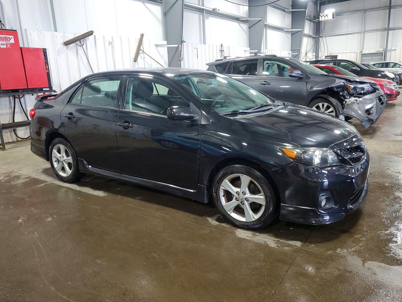 2013 Toyota Corolla S - Фото 4