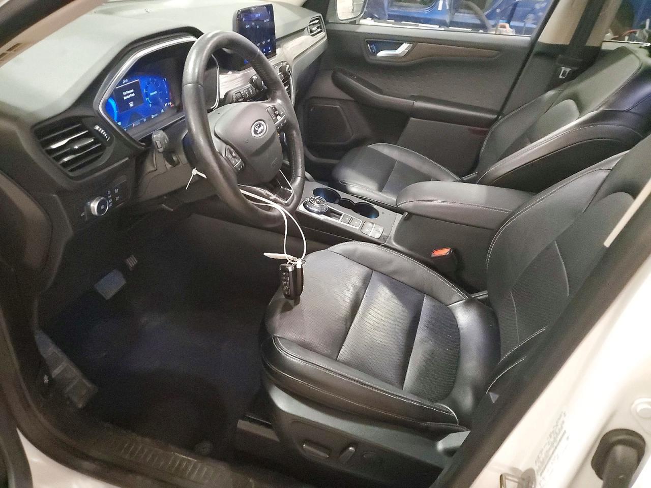 2020 Ford Escape - Фото 7