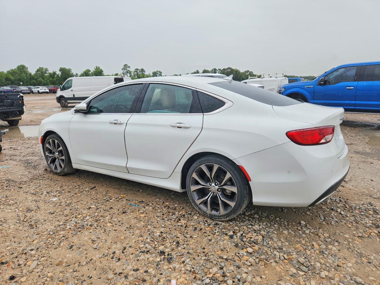 2015 Chrysler 200 C - Фото 2