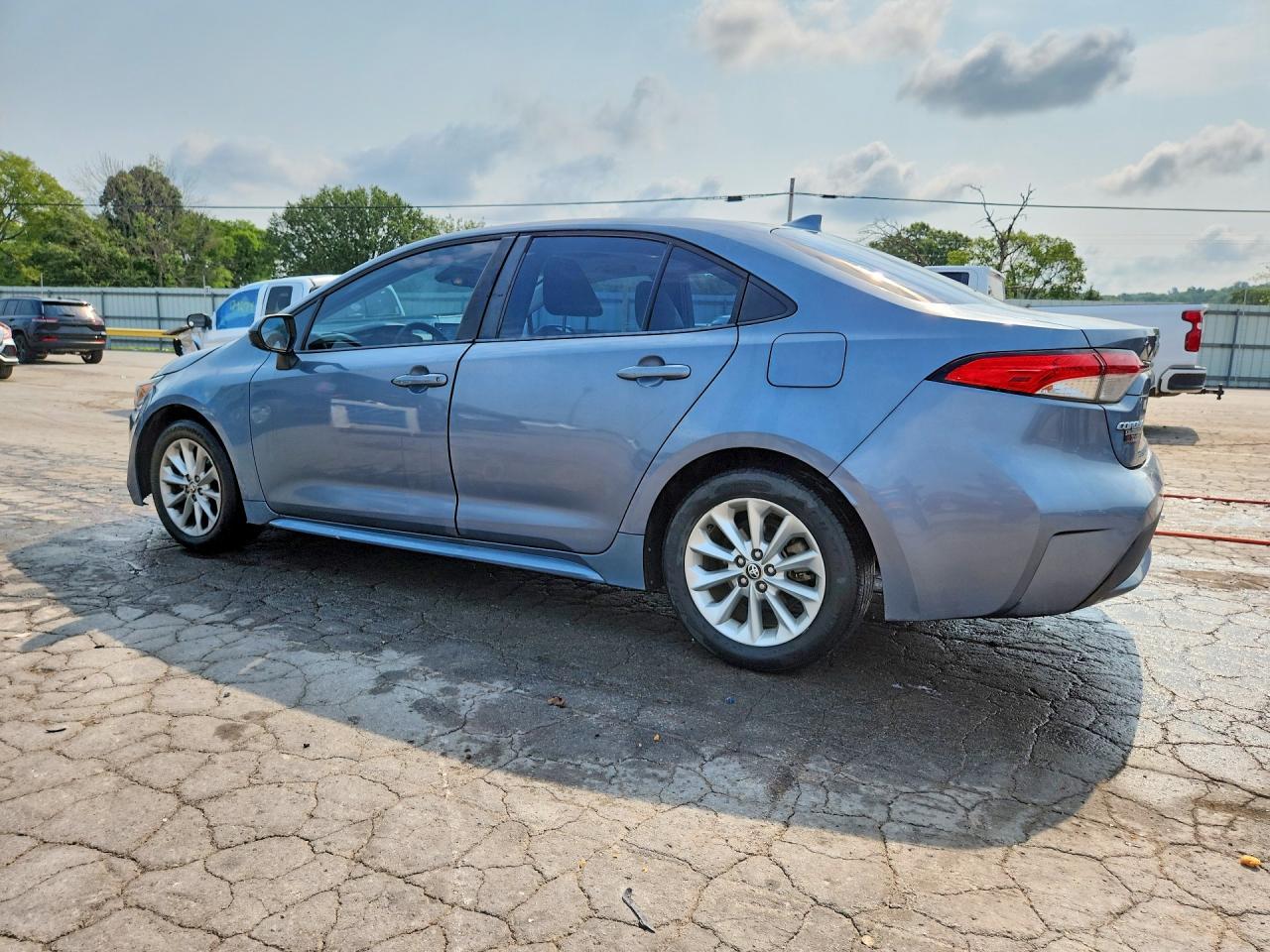 2020 Toyota Corolla Le - Фото 2