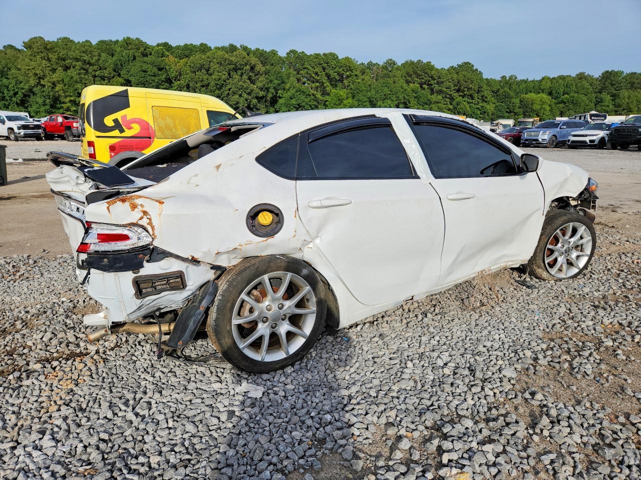 2013 Dodge Dart Sxt - Image 3
