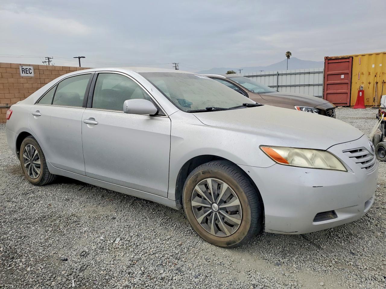 2009 Toyota Camry Le - Фото 4